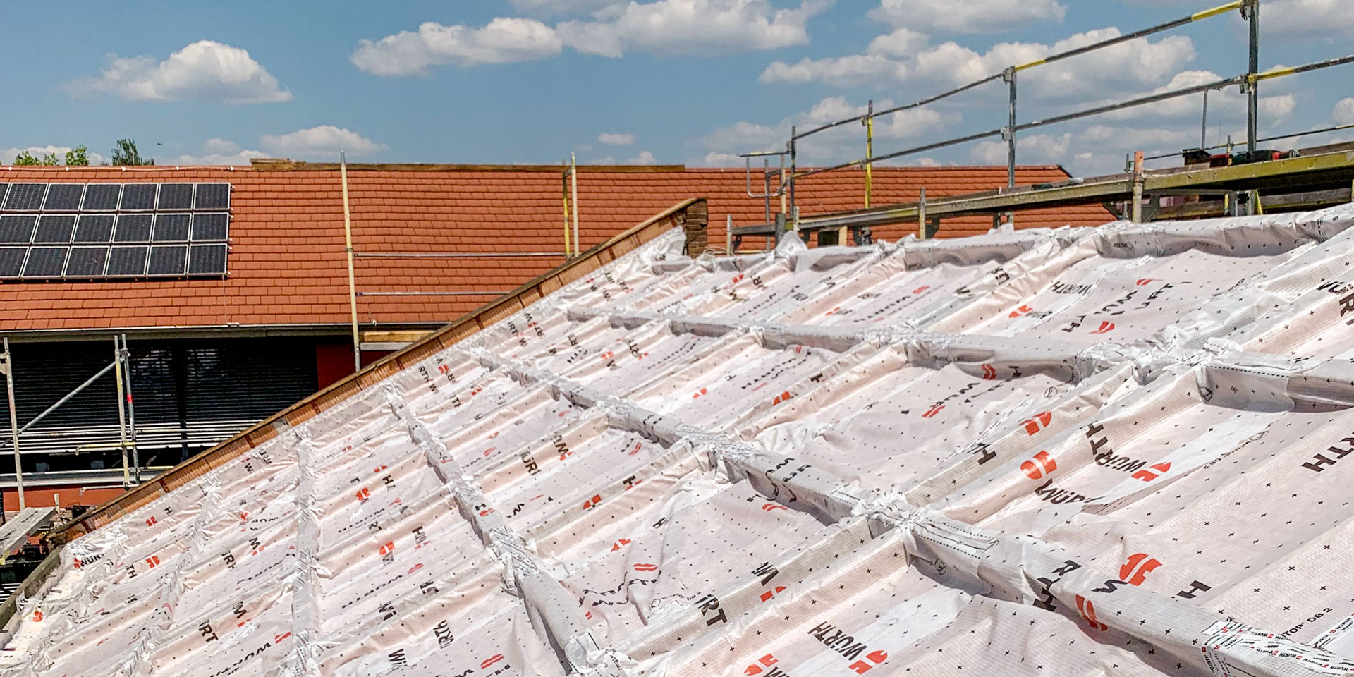 Steildachsanierung in Tübingen von Sailer Dach und Holz